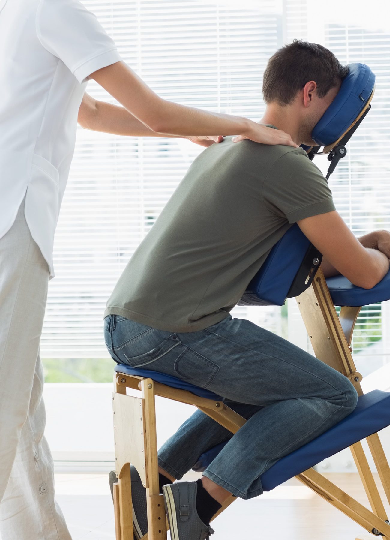 Corporate Onsite Chair Massage Nottingham | Pheonix Therapy.